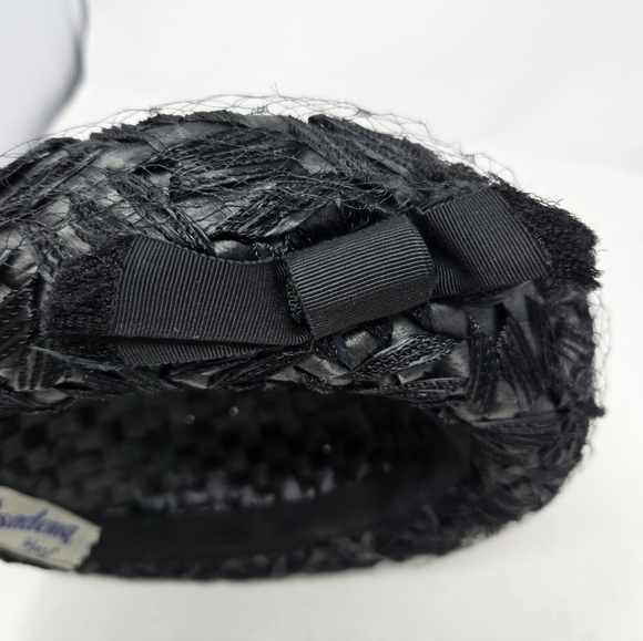 VINTAGE 1950 PASADENA HATS BLACK WOVEN STRAW BOATER HAT VEIL WOMEN OS WHIMSIGOTH - Picture 15 of 15
